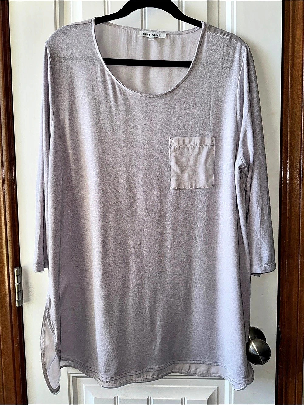 Rose + Olive Long Sleeve Pocket Top in Purple Size Medium Like New
